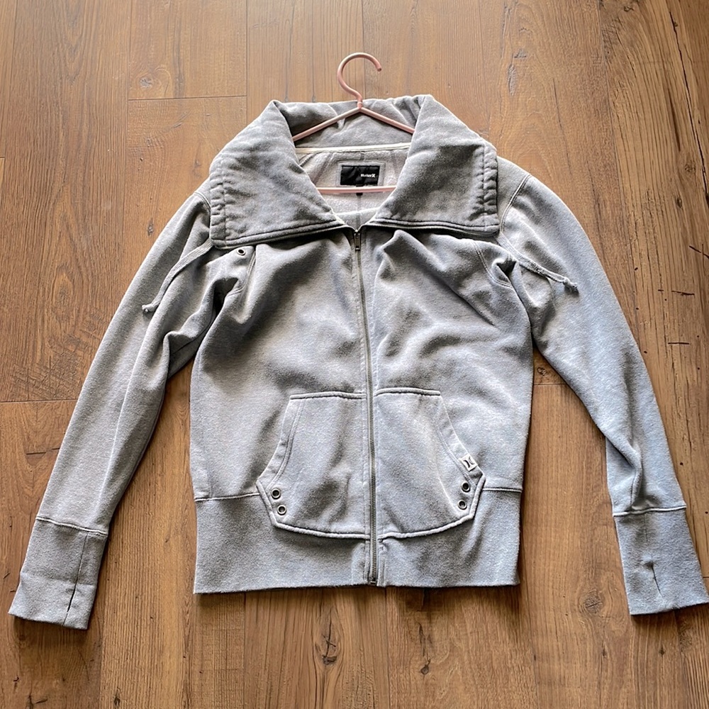 Light grey Hurley sweater